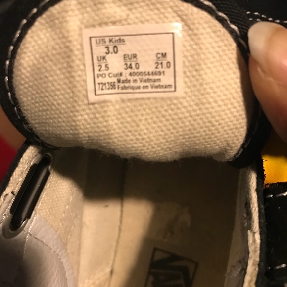 Vans - Picture 4 of 4